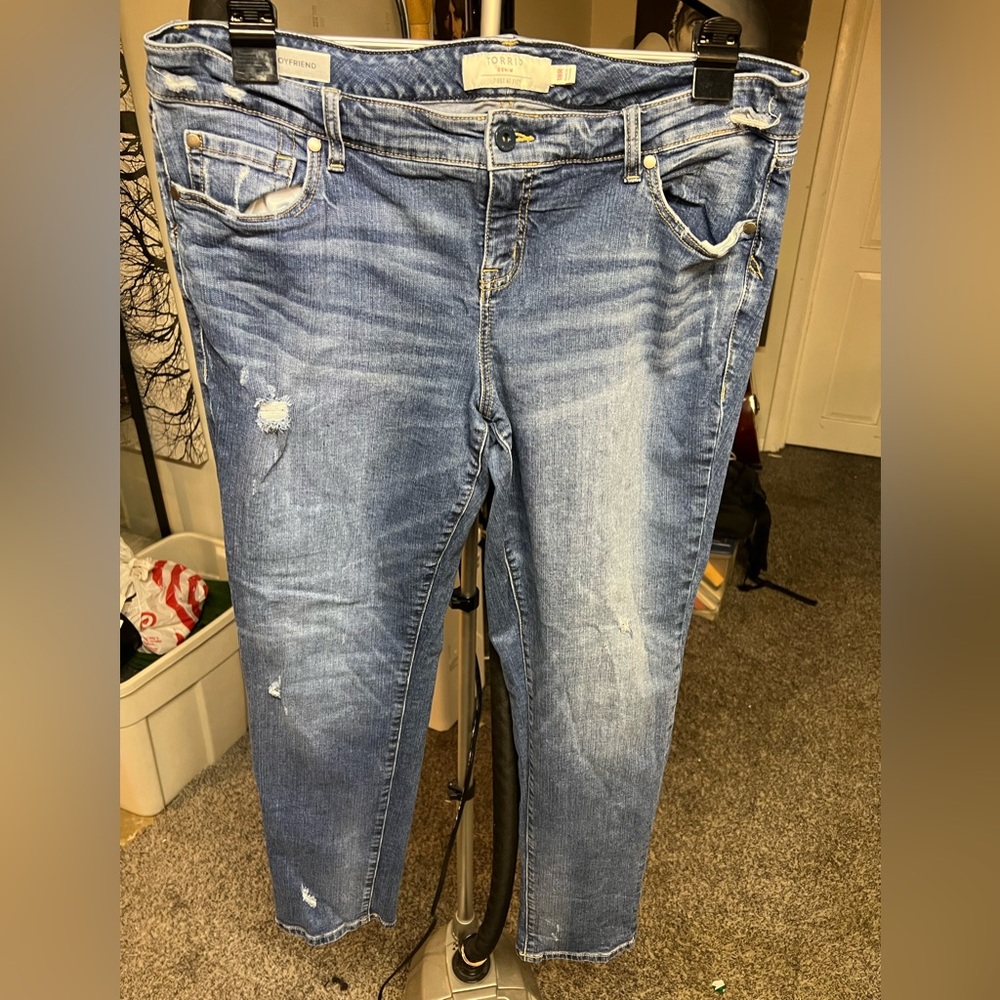 Torrid Boyfriend Jeans. Size 18R.